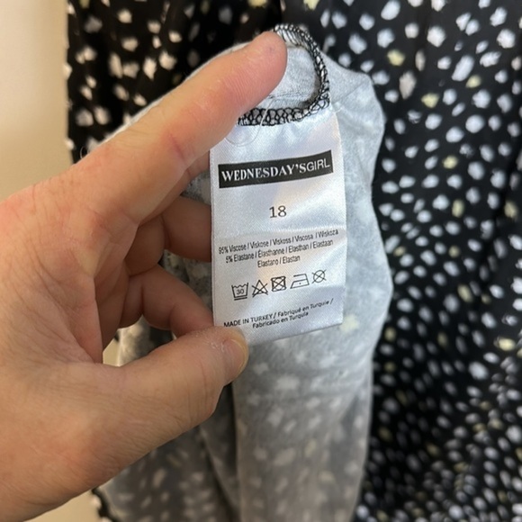 Wednesday girl maternity. Size 18.  New with tag - Picture 7 of 7